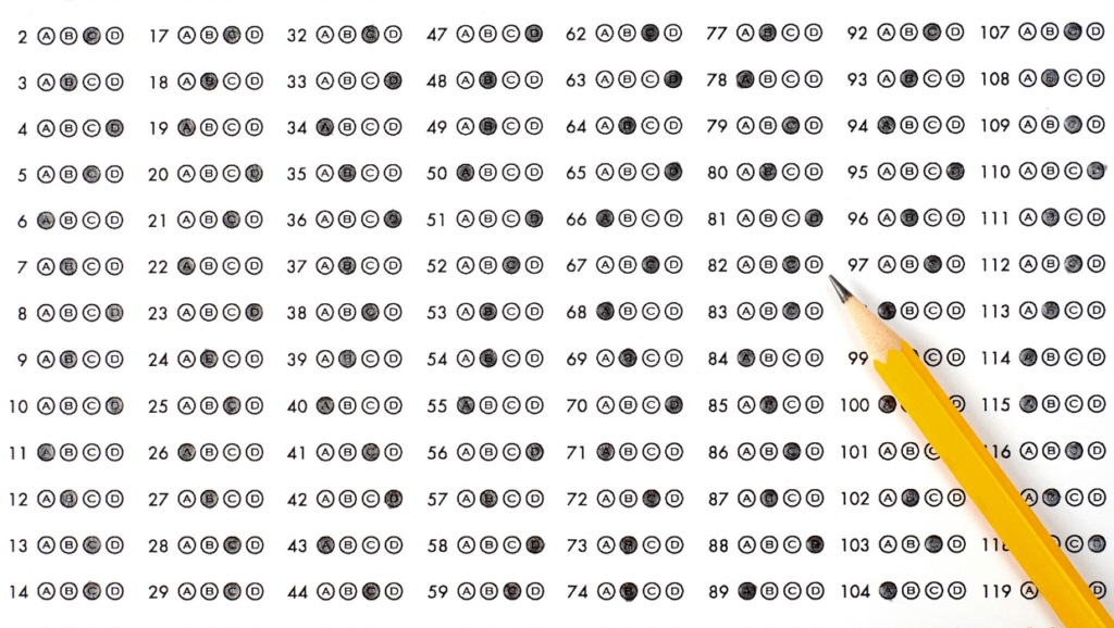 Không nên tô quá đậm vào tờ answer sheet