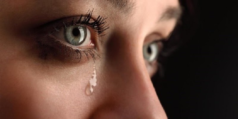 cry /kraɪ/: khóc